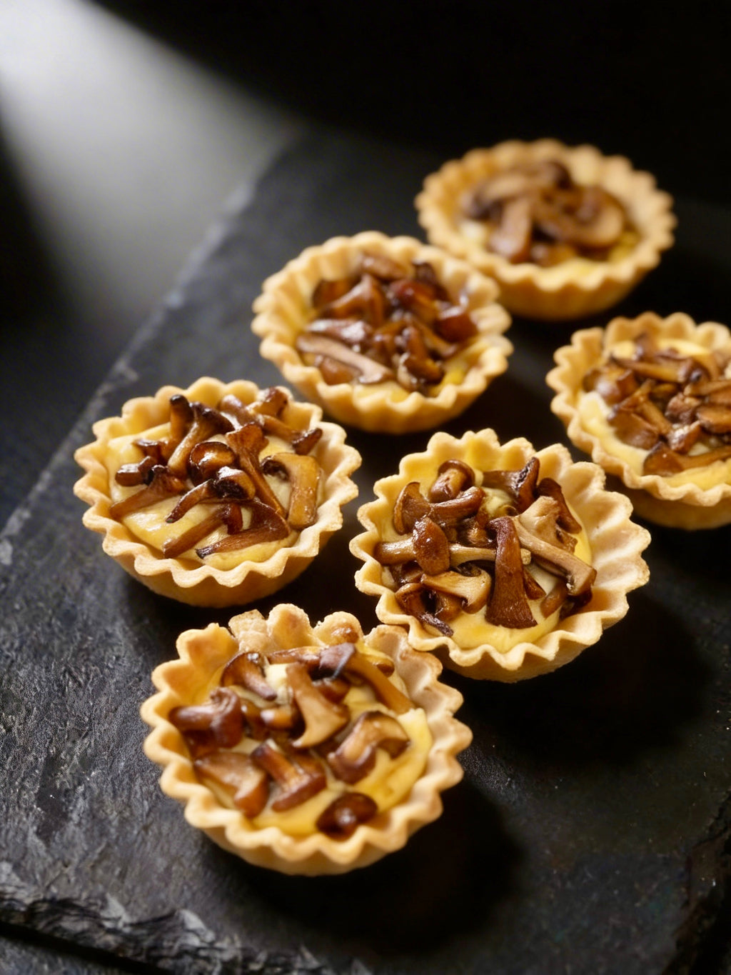 Tartalleten mit Pilzen